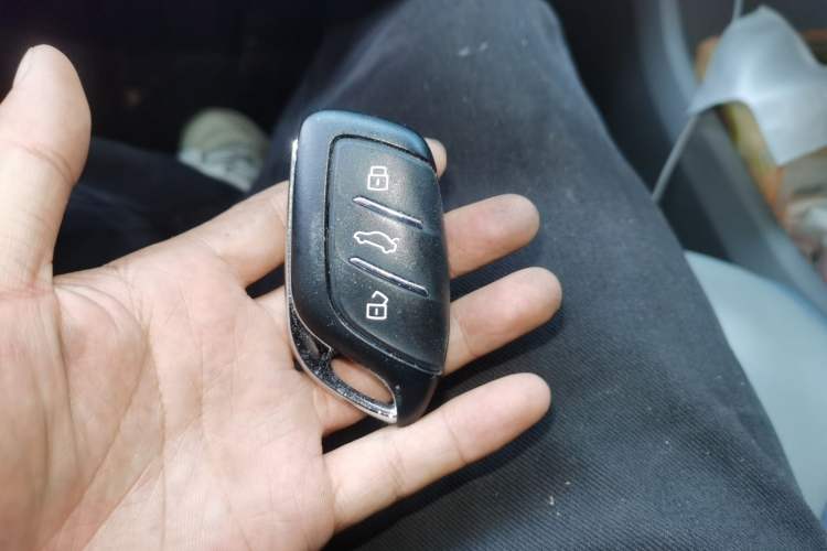 Used Rising ER6 2020 620 km Smart Drive Version Vehicle Key