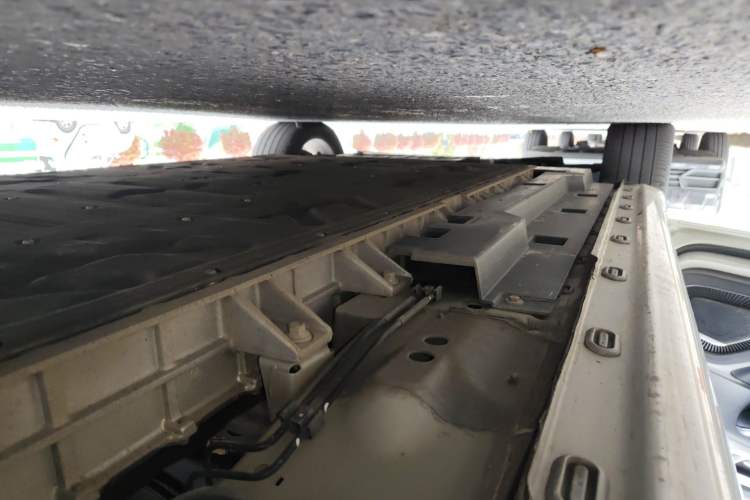 Used Rising ER6 2020 620 km Smart Edition Chassis Front Left