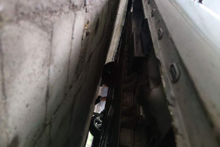 Used Rising ER6 2020 620 km Smart Edition Chassis Rear Left