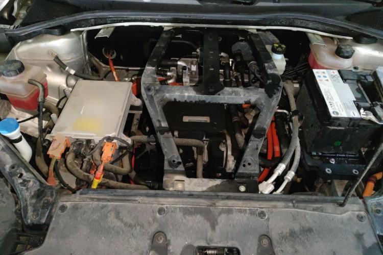 Used Rising ER6 2020 620 km Smart Edition Engine Bay