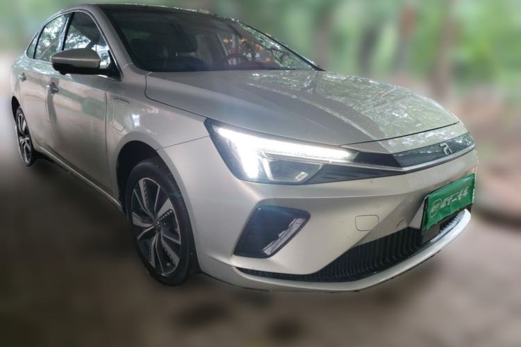 Used Rising ER6 2020 620 km Smart Edition Front Right 45 Deg
