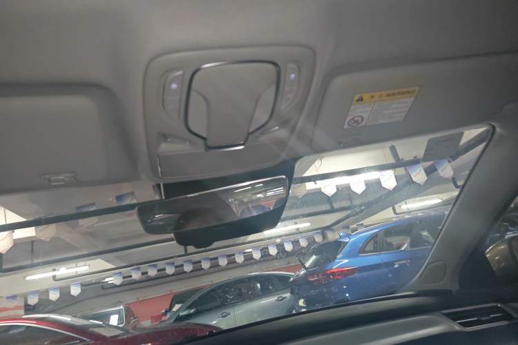 Used Rising ER6 2020 620 km Smart Drive Version Headliner