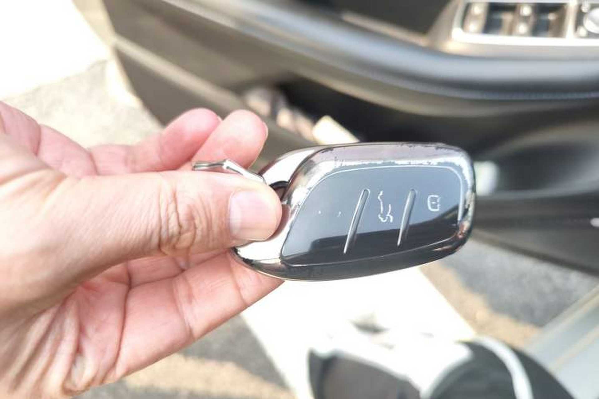 Used Rising ER6 2020 620 km Smart Edition Interior 1