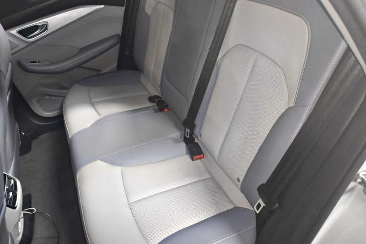 Used Rising ER6 2020 620 km Smart Drive Version Left Rear Seat