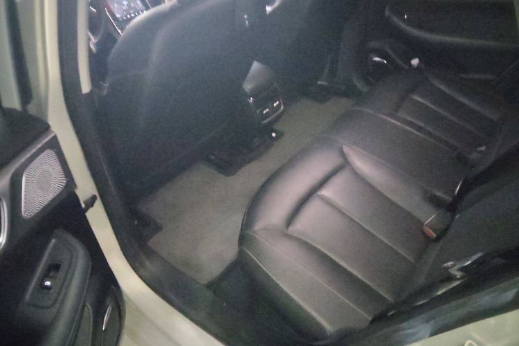 Used Rising ER6 2020 620 km Smart Drive Version Left Rear Seat
