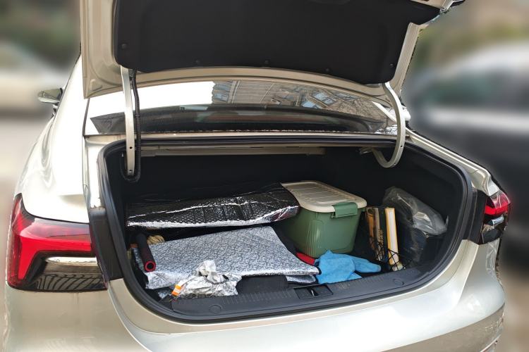Used Rising ER6 2020 620 km Smart Edition Trunk