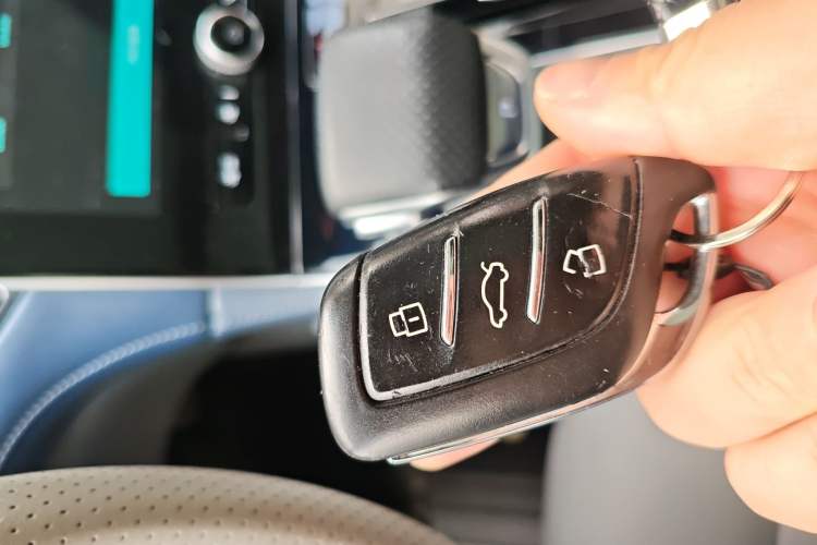 Used Rising ER6 2020 620 km Smart Edition Vehicle Key
