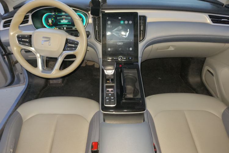 Used Rising ER6 2020 620 km Smart Drive Version Center Console