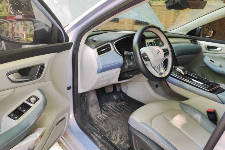 Used Rising ER6 2020 620 km Smart Edition Driver Seat