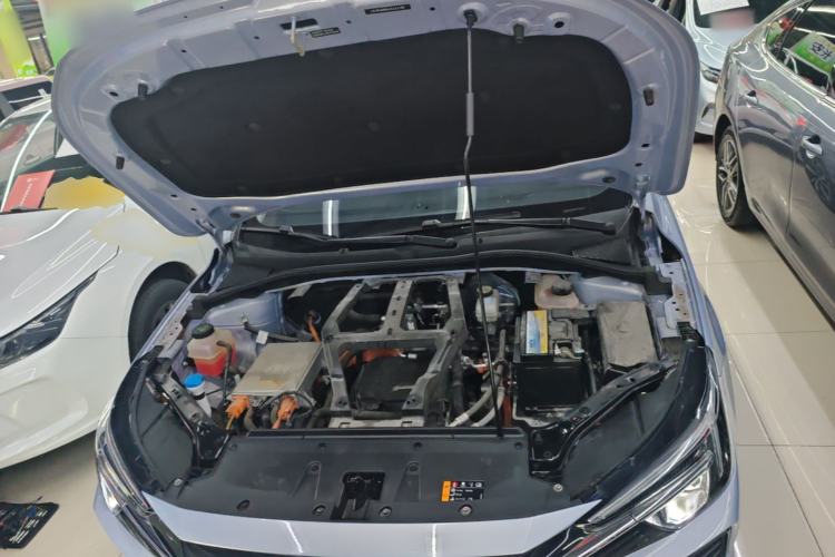 Used Rising ER6 2020 620 km Smart Edition Engine Bay