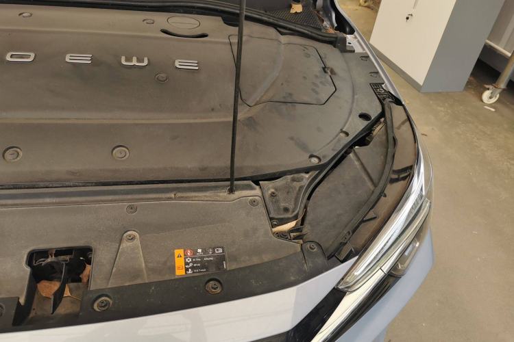 Used Rising ER6 2020 620 km Smart Edition Engine Bay Left