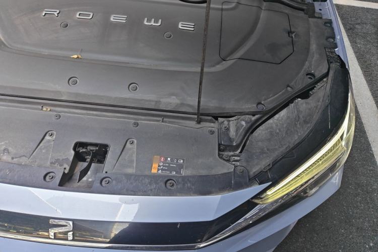 Used Rising ER6 2020 620 km Smart Drive Version Engine Bay Left