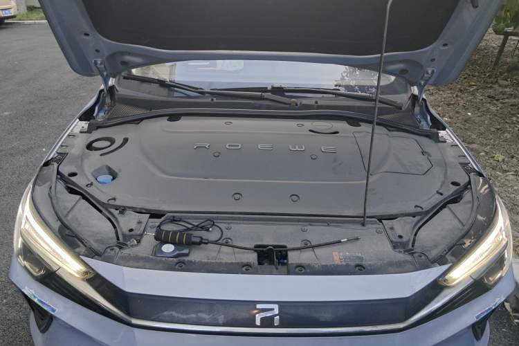 Used Rising ER6 2020 620 km Smart Drive Version Engine Bay