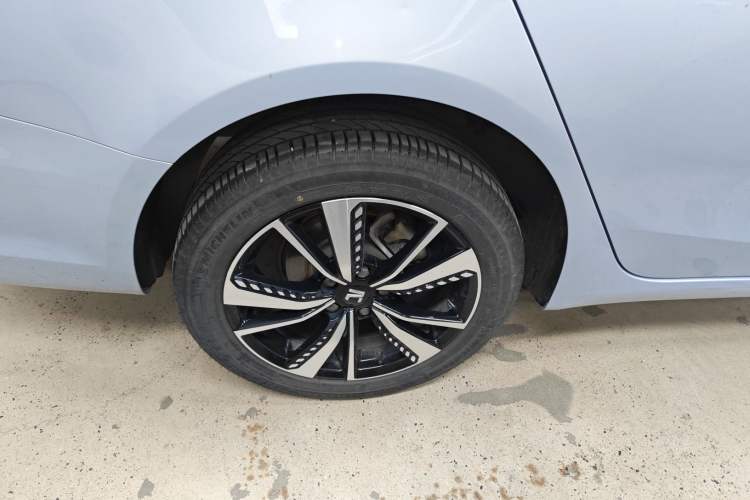 Used Rising ER6 2020 620 km Smart Edition Exterior 8