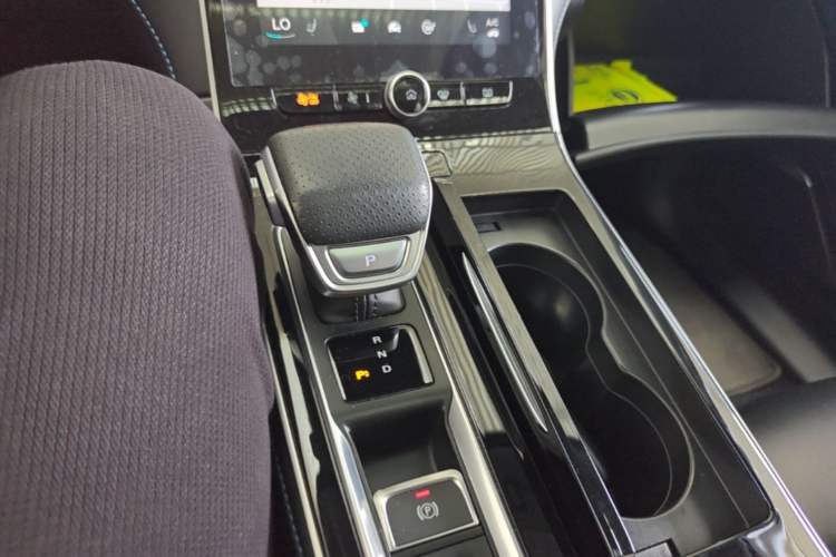 Used Rising ER6 2020 620 km Smart Edition Gear Lever