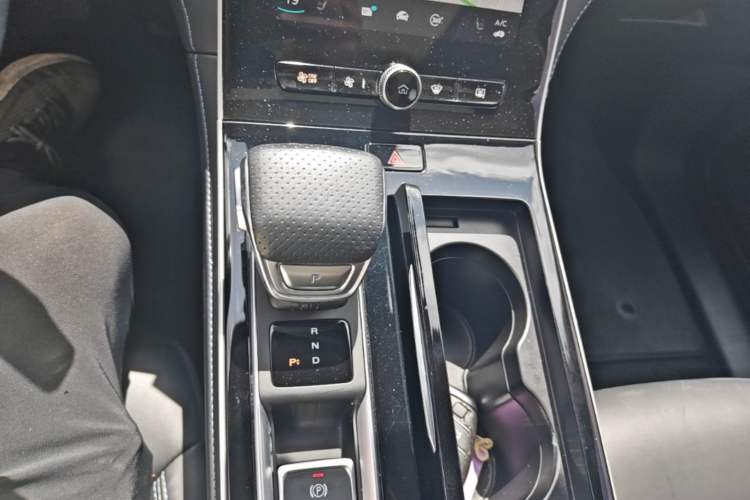Used Rising ER6 2020 620 km Smart Edition Gear Lever