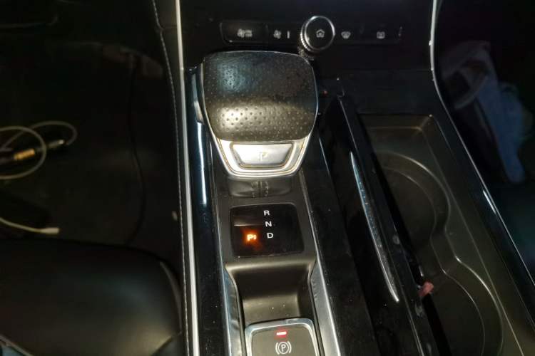 Used Rising ER6 2020 620 km Smart Edition Gear Lever