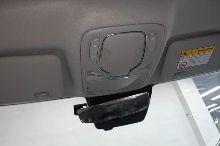 Used Rising ER6 2020 620 km Smart Edition Headliner