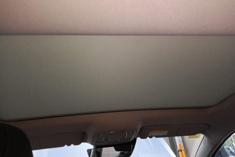 Used Rising ER6 2020 620 km Smart Edition Headliner