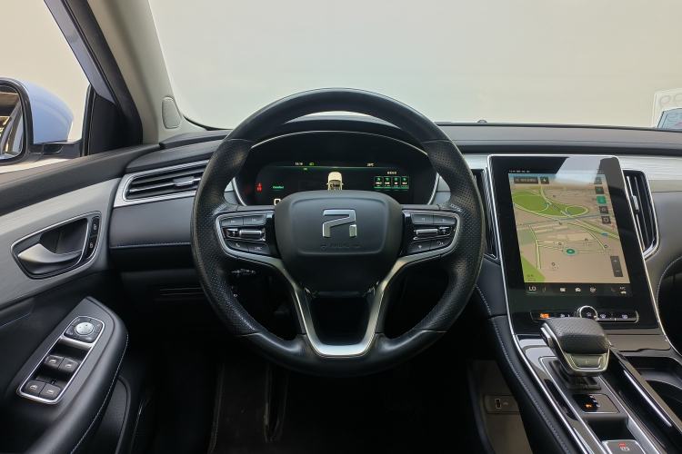 Used Rising ER6 2020 620 km Smart Edition Interior 2