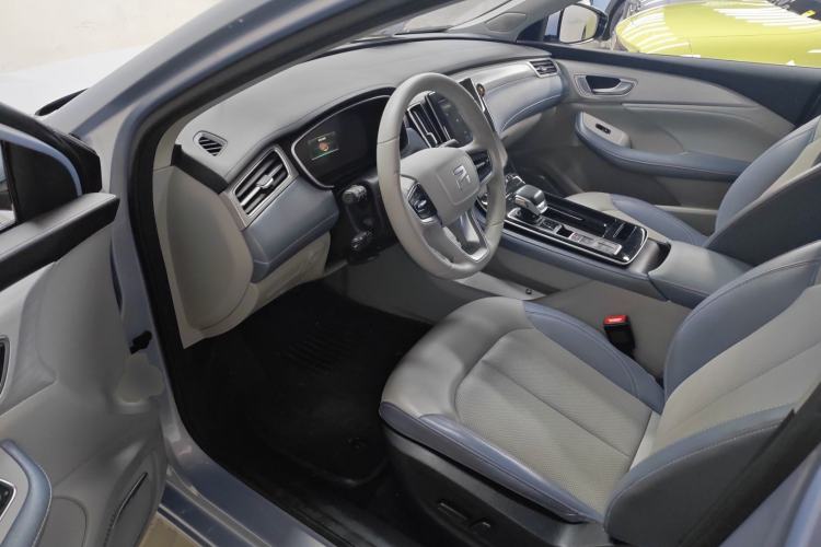 Used Rising ER6 2020 620 km Smart Edition Interior 3