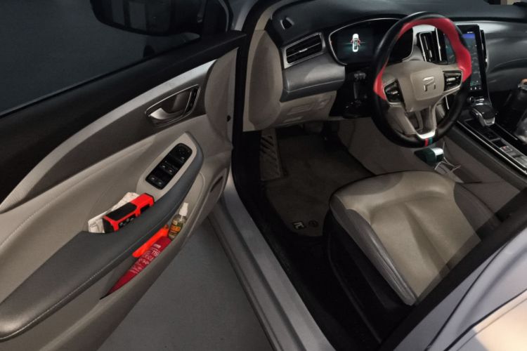 Used Rising ER6 2020 620 km Smart Drive Version Interior 3