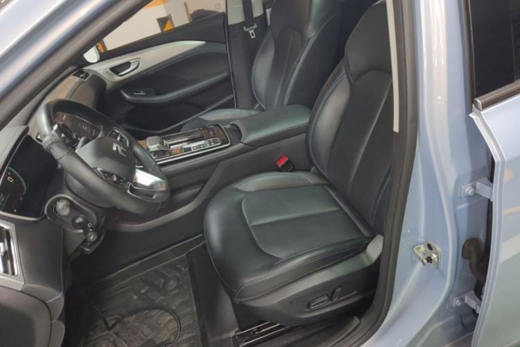 Used Rising ER6 2020 620 km Smart Edition Left Front Seat