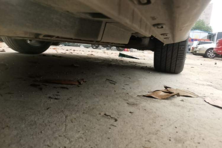 Used Rising ER6 2020 620 km Smart Edition Left Side Sill