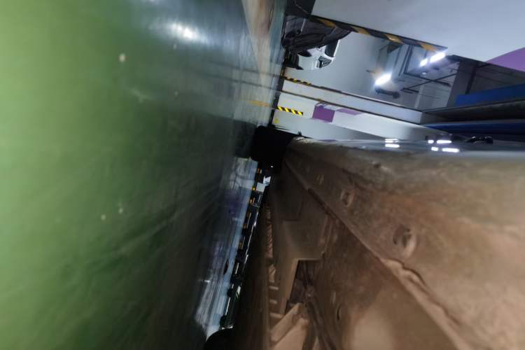 Used Rising ER6 2020 620 km Smart Edition Left Side Sill