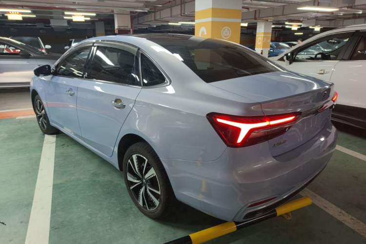Used Rising ER6 2020 620 km Smart Edition Rear Left 45 Deg