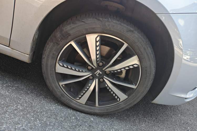 Used Rising ER6 2020 620 km Smart Drive Version Right Front Wheel Hub