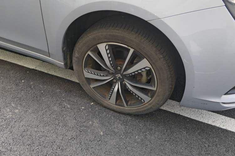 Used Rising ER6 2020 620 km Smart Drive Version Right Front Wheel Hub