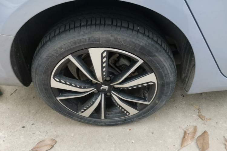 Used Rising ER6 2020 620 km Smart Edition Right Rear Wheel Hub