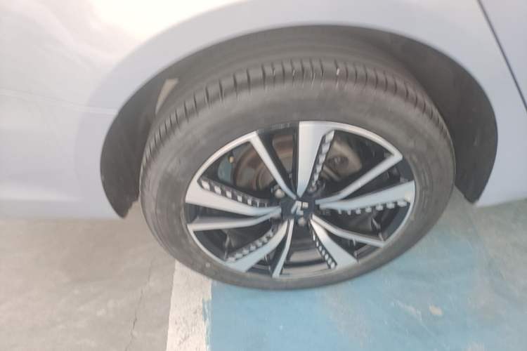 Used Rising ER6 2020 620 km Smart Edition Right Rear Wheel Hub