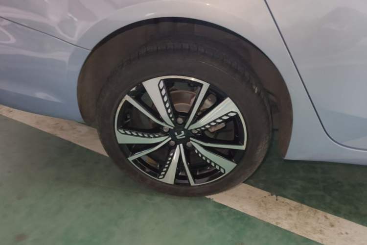 Used Rising ER6 2020 620 km Smart Edition Right Rear Wheel Hub