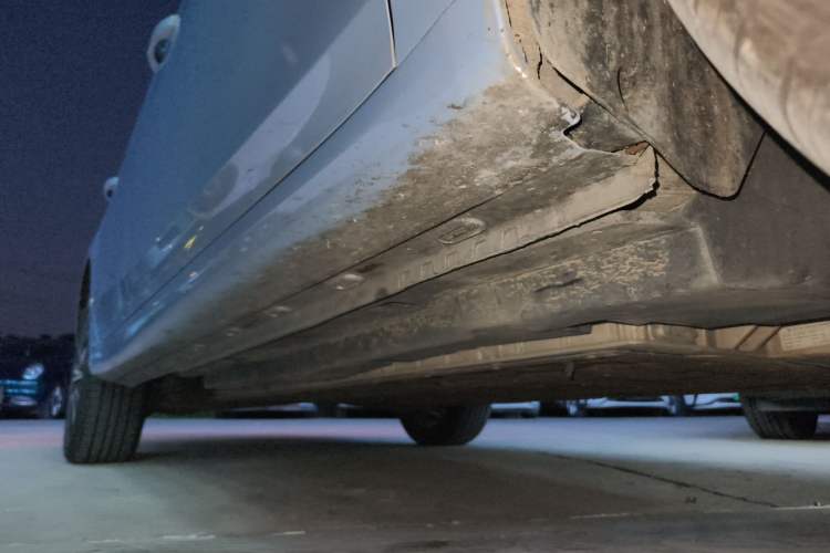 Used Rising ER6 2020 620 km Smart Drive Version Right Side Sill