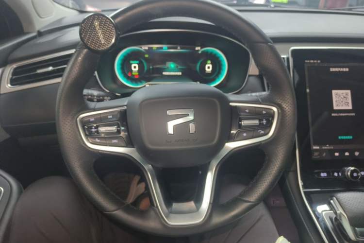 Used Rising ER6 2020 620 km Smart Edition Steering Wheel