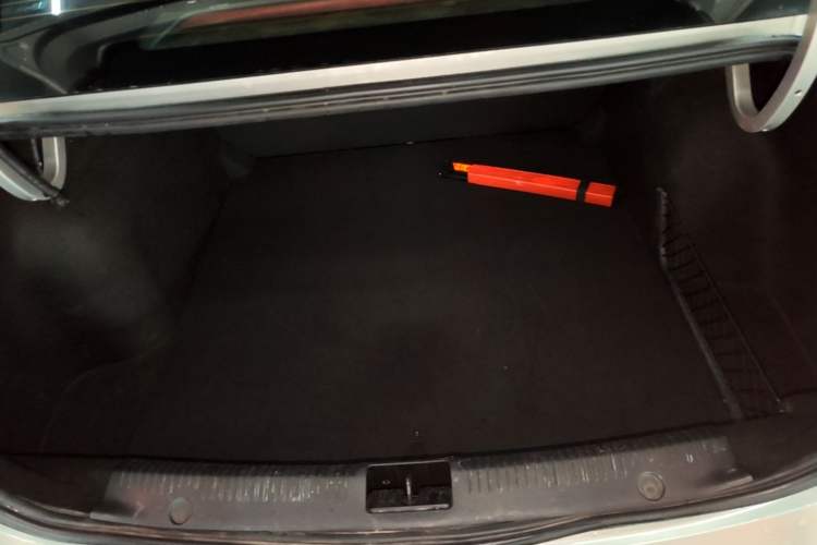 Used Rising ER6 2020 620 km Smart Edition Trunk