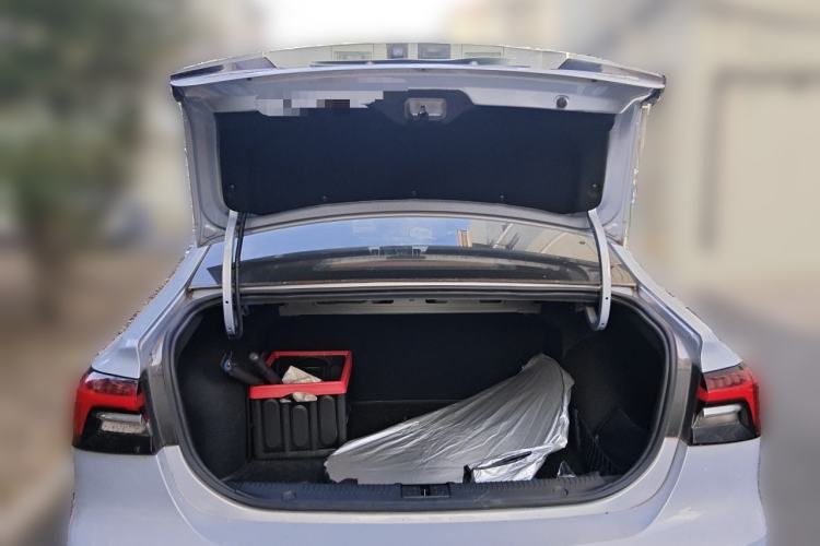 Used Rising ER6 2020 620 km Smart Drive Version Trunk
