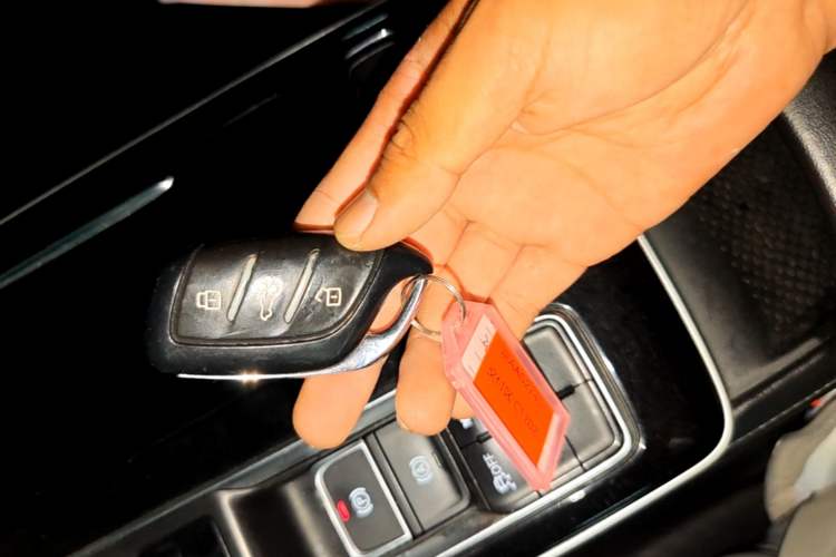 Used Rising ER6 2020 620 km Smart Edition Vehicle Key