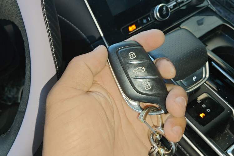 Used Rising ER6 2020 620 km Smart Drive Version Vehicle Key