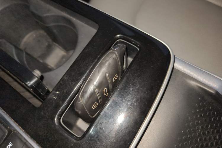 Used Rising ER6 2020 620 km Smart Drive Version Vehicle Key