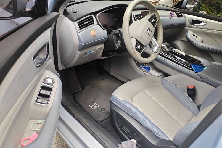 Used Rising ER6 2020 620 km Smart Edition Driver Seat