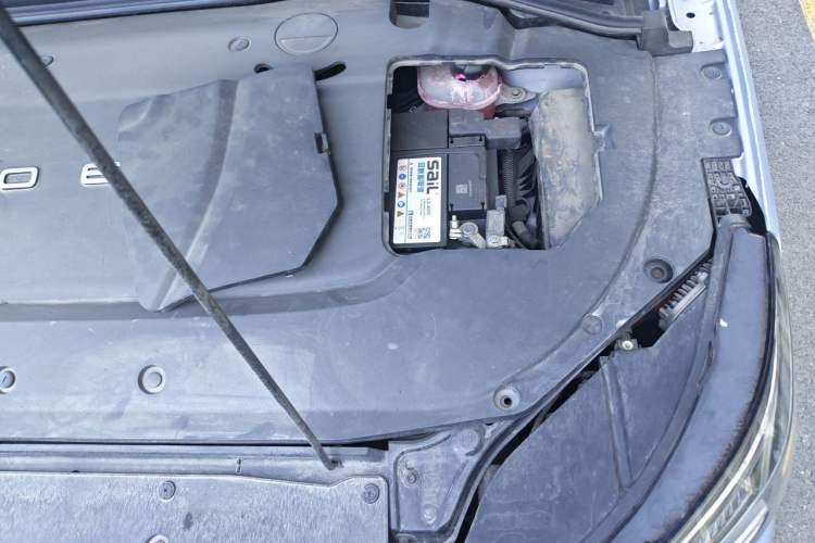 Used Rising ER6 2020 620 km Smart Drive Version Engine Bay Left