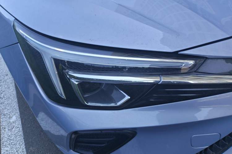Used Rising ER6 2020 620 km Smart Drive Version Right Front Headlight