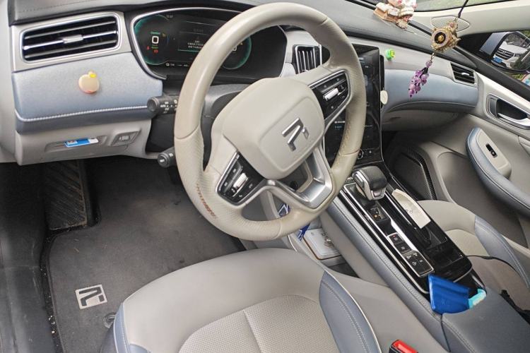 Used Rising ER6 2020 620 km Smart Edition Steering Wheel