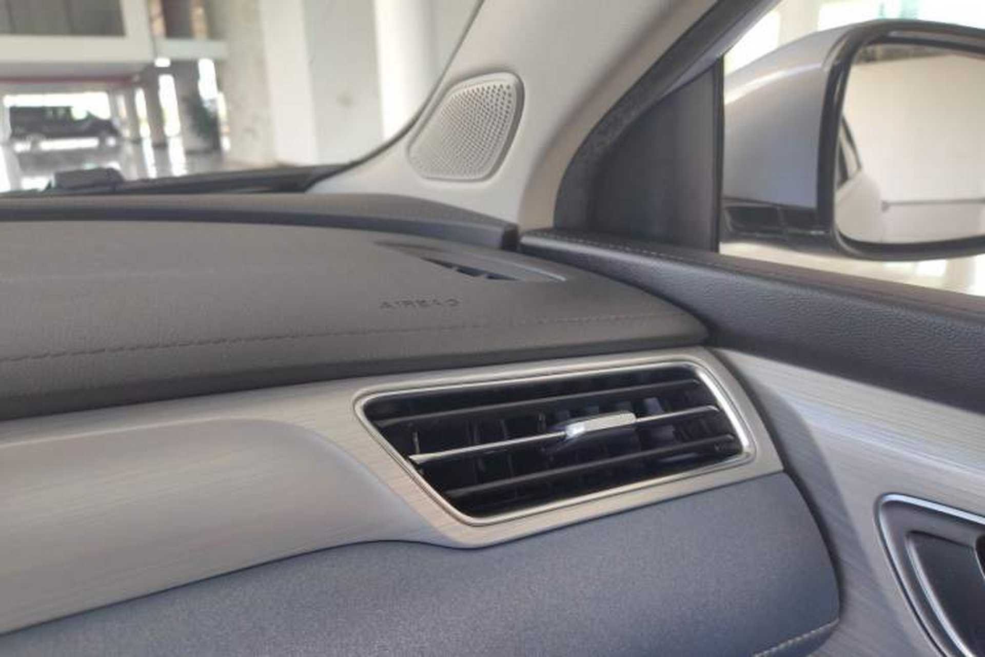 Used Rising ER6 2020 620 km Smart Edition Audio And AC Panel