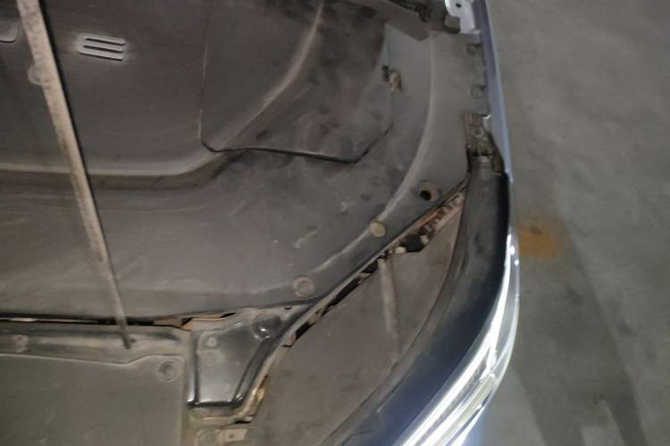 Used Rising ER6 2020 620 km Smart Edition Engine Bay Left