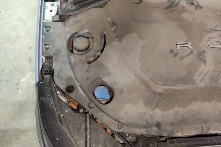 Used Rising ER6 2020 620 km Smart Edition Engine Bay Right