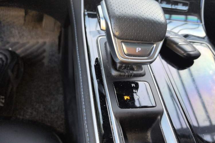 Used Rising ER6 2020 620 km Smart Edition Gear Lever